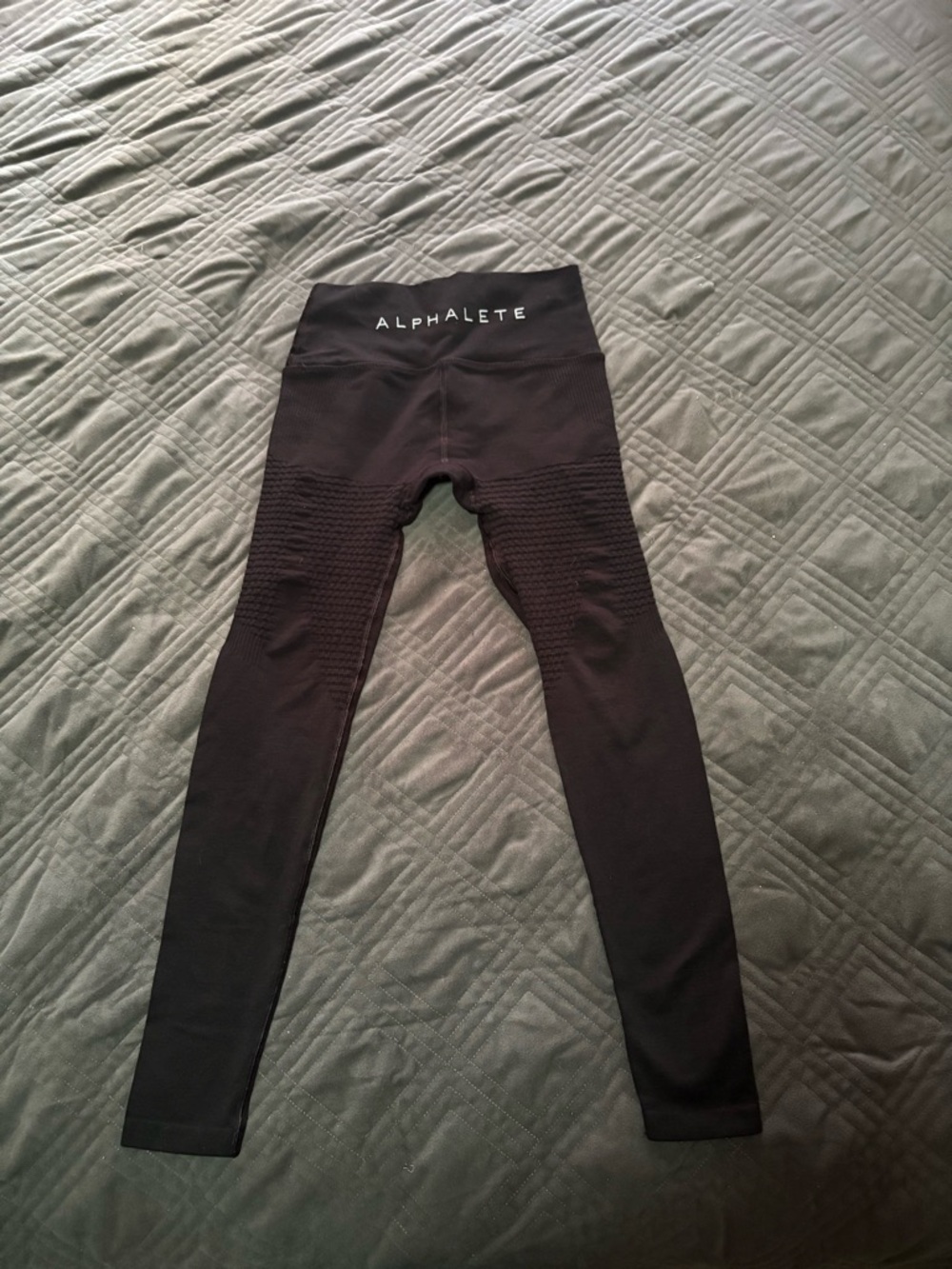 Alphalete high waisted seamless legging size small black